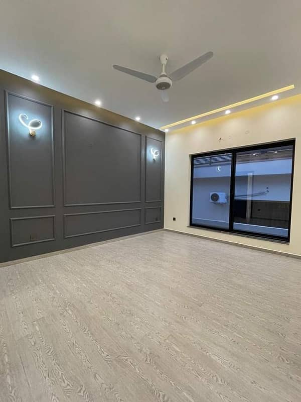 1 kanal house available for rent in Velencia housing society Lahore 12