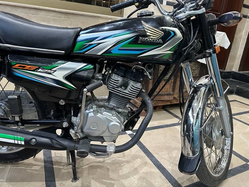 Honda CG125 2023 model black 2