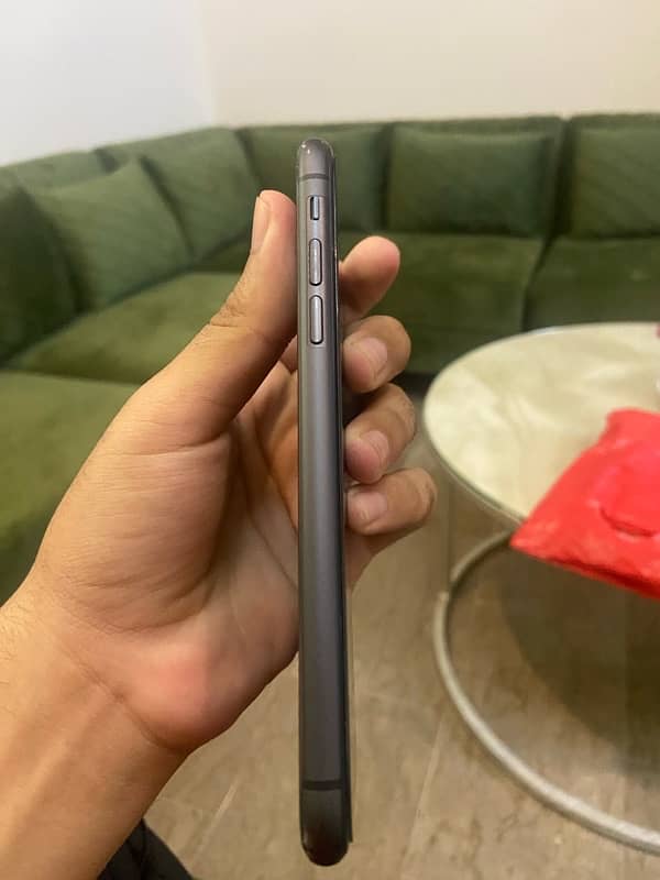 Iphone 11 64gb non pta 4