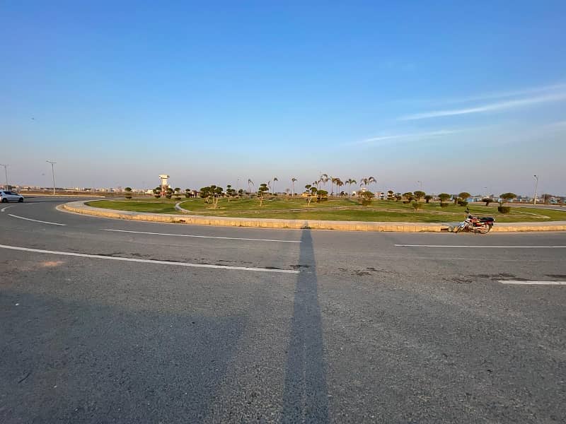 01 Kanal Possession Residential Plot Q-Block For Sale DHA 9 Prism 5