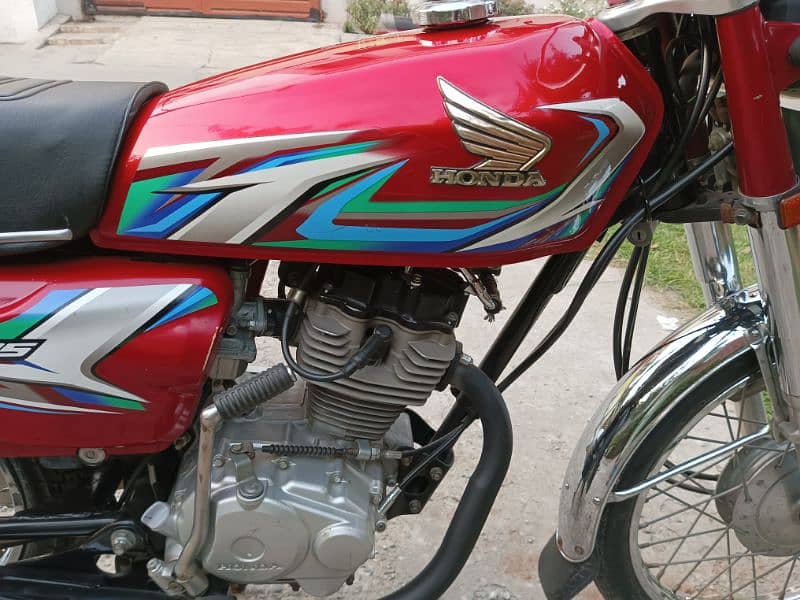 Honda 125 red color 2023 model urgent sell all original 3