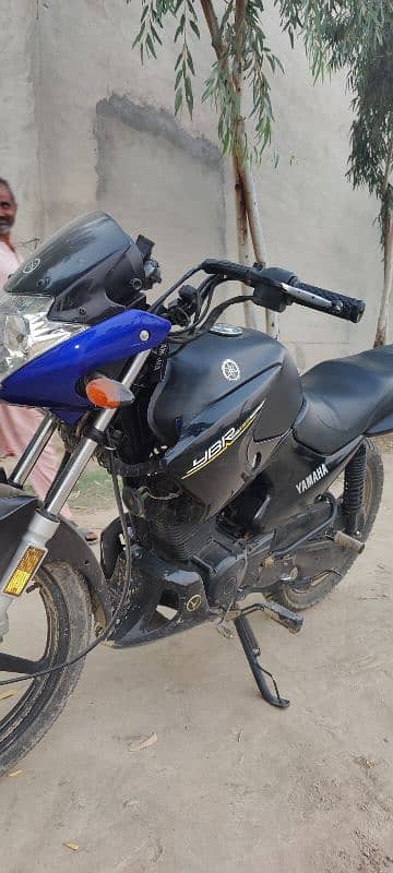 Yamaha ybr125 top varient 2018 available millege 16000 lhr registered 6