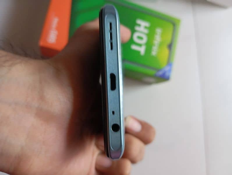 Infinix Hot 10s 10/10 condition with all original box and accessories 2