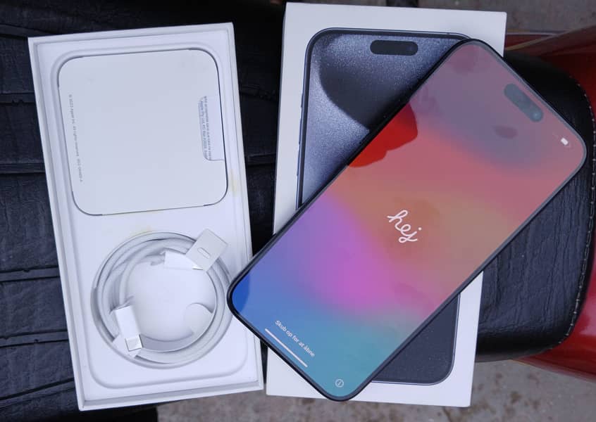 Apple iPhone 15 Pro Max | 256 GB | Blue Titanium | Complete Box 4