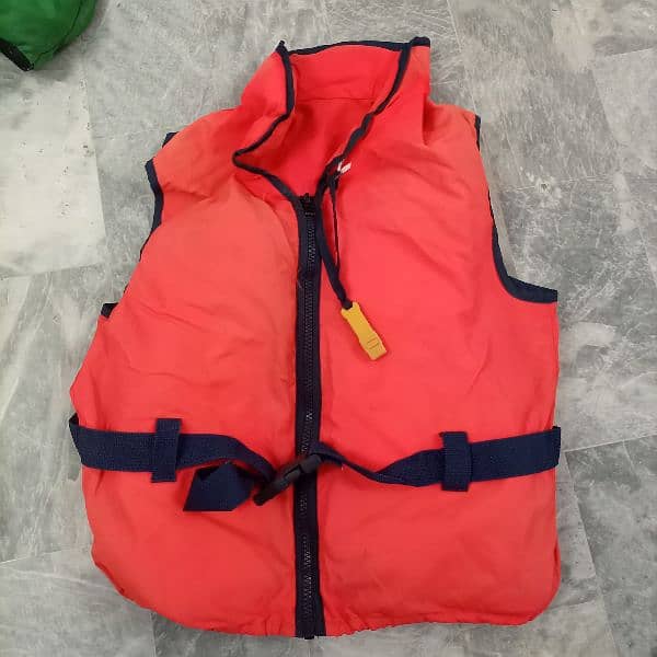 3 swimming jackets adult & kids for both and 1 swimming fins set 4