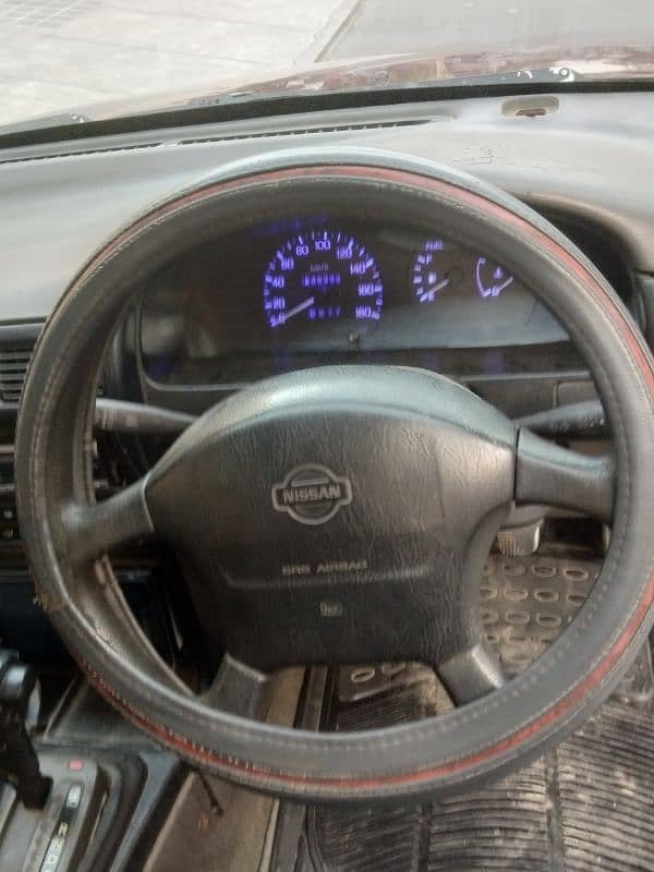 Nissan Sunny 1993 8