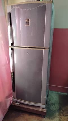 Refrigerator 0