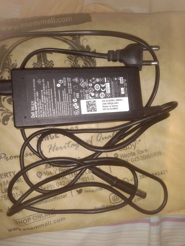 laptop charger 0