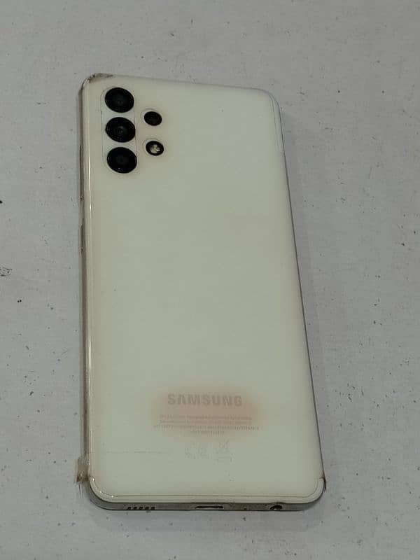 Samsung Galaxy A32 1