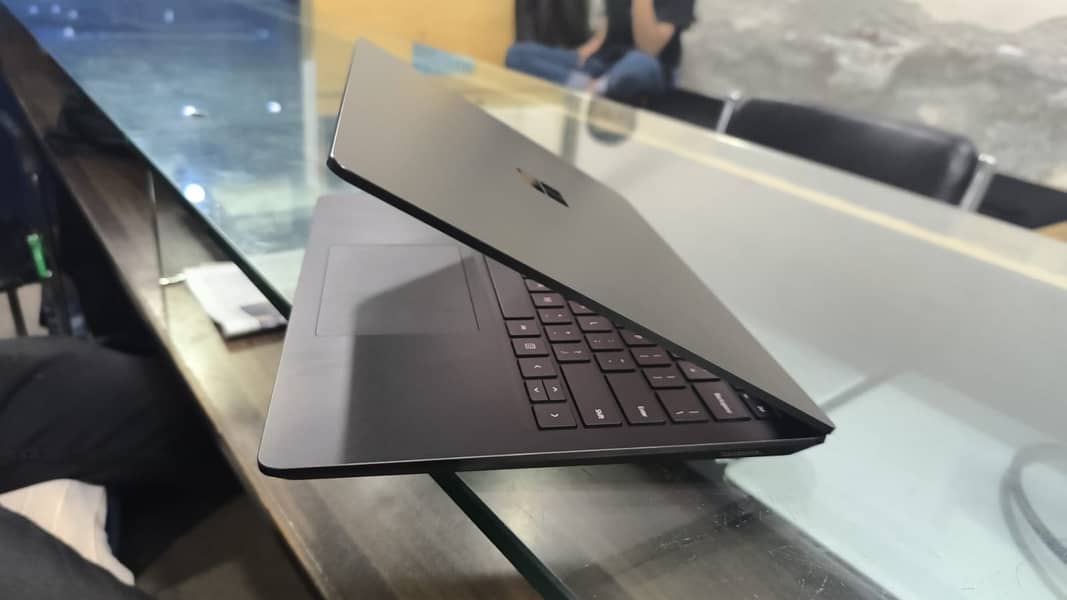 Microsoft surface 12th gen core i7 3