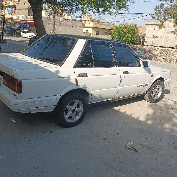 Nissan Sunny 1987 5