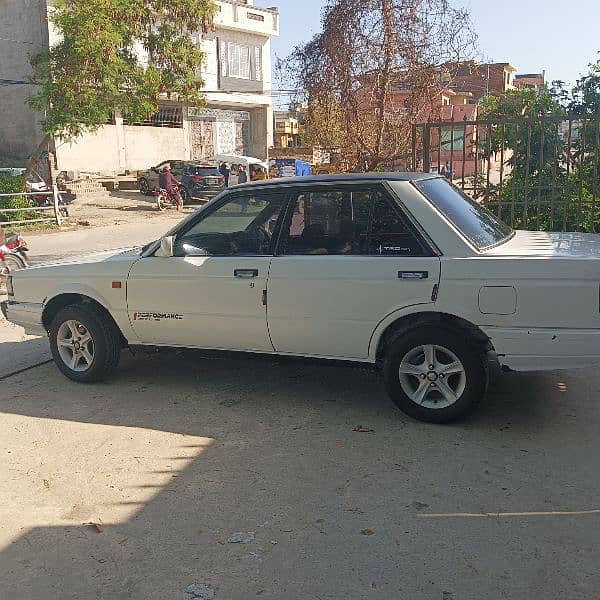 Nissan Sunny 1987 6