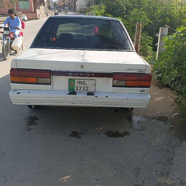 Nissan Sunny 1987 9