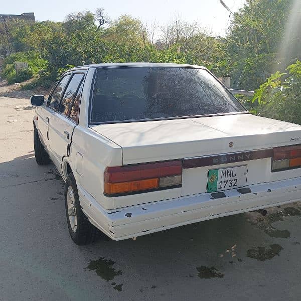 Nissan Sunny 1987 10