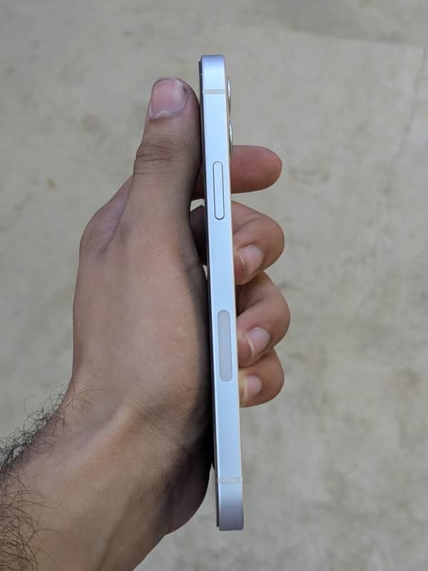 Iphone 12 White Colour 1