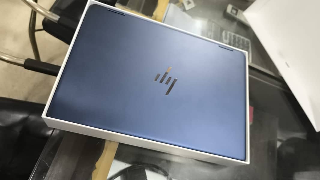 HP Spectre x360 2-in-1 Core i7 12th Gen 16/512 16" 3K IPS 2