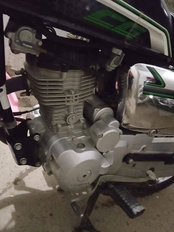 Honda for sale condition 10/8 self start h per battery khrb h 4