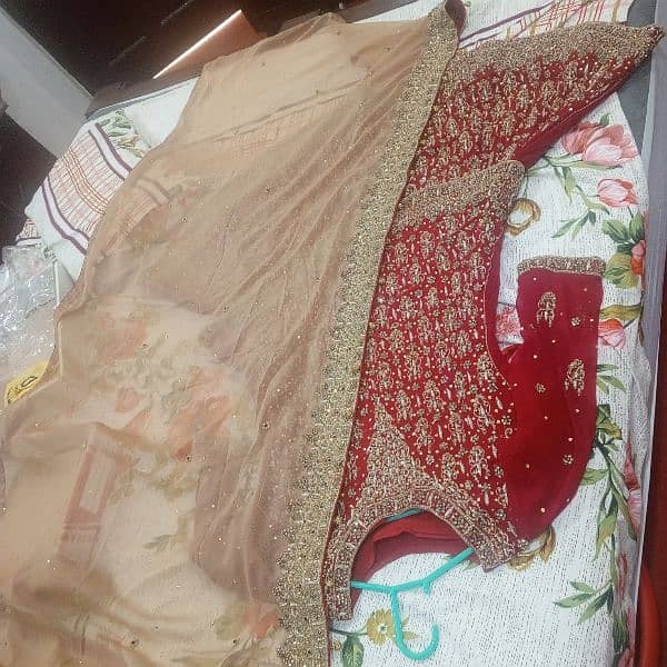 Bridal lehenga sale at very reasonable price. 4