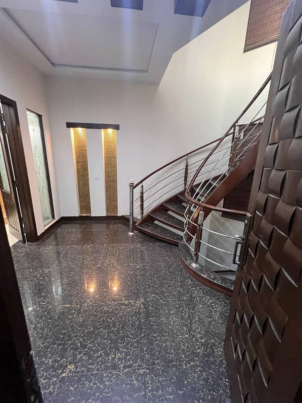 One Kanal Corner Double Unit House Available On Rent At Prime Location Of DHA Phase 06. 34