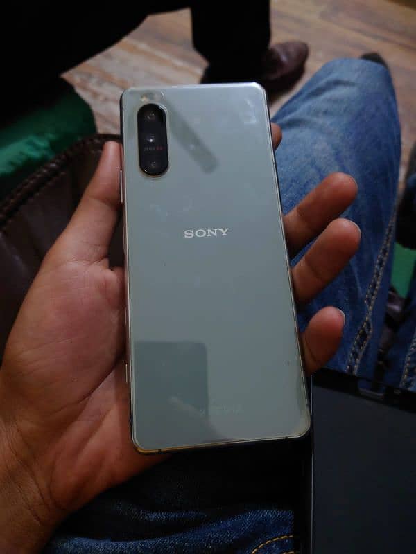 Sony experia 5 mark 2 5