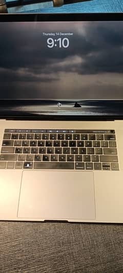 Apple macbook pro2018