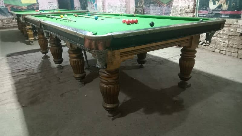 snooker table 5+10. . . . . . 6+12. . 2