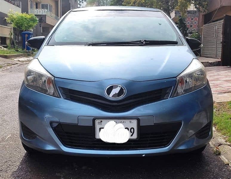 Toyota Vitz 2011 0