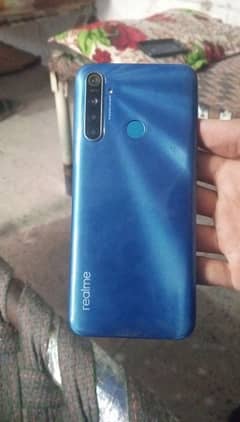 realme 5i 4/64