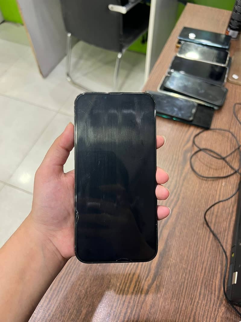 Iphone 13 pro max (non pta) 6