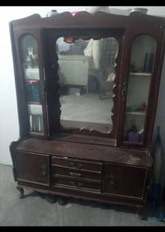 A dressing table for sell.