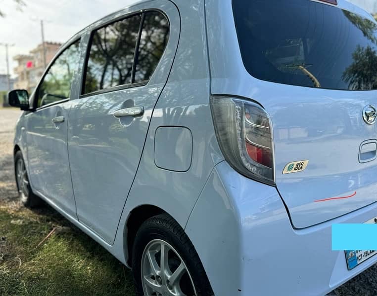 Daihatsu Mira 2015 3