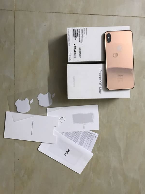 iphone xs max pta aprove 256 gb with box  10/10 4