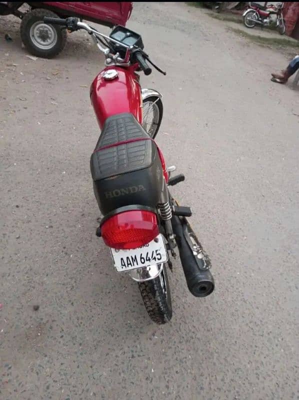 Honda 125 hai jis bhai ny lana hai wo Bhai rabata karen 3