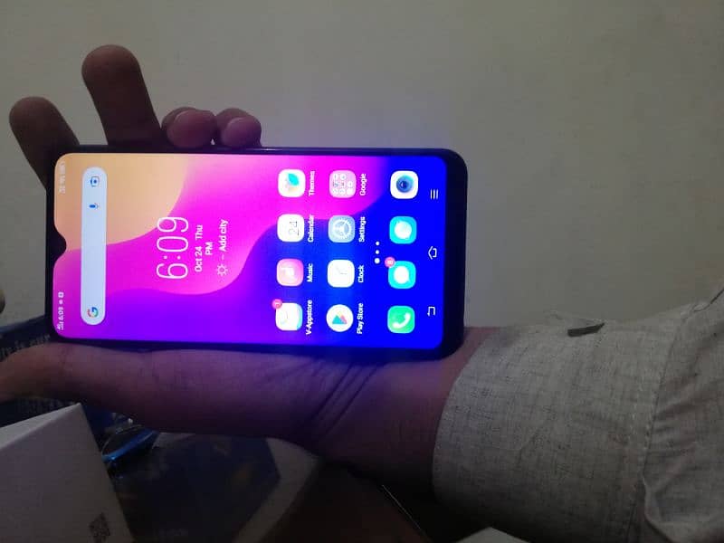 vivo y 91c 2 gb ram 32 gb memory condition 10/9 03288185901 4