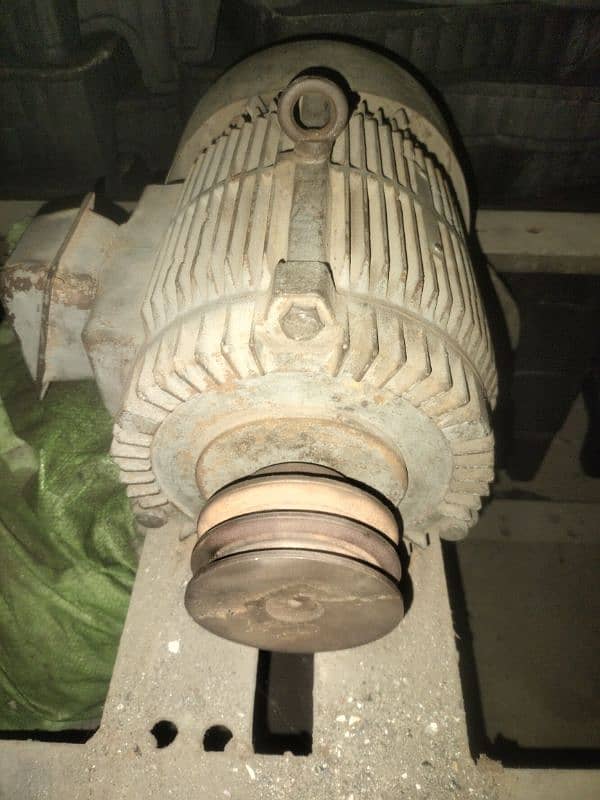 little king England 5hp 900 rpm motor 0