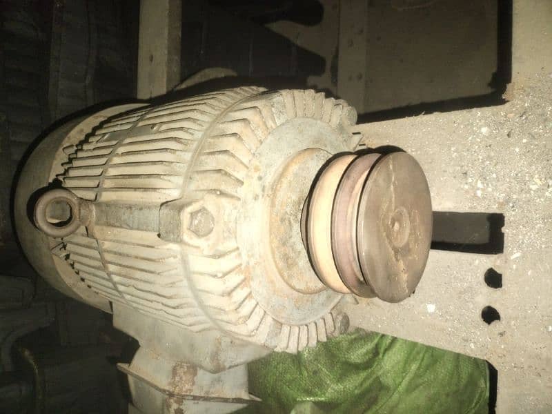 little king England 5hp 900 rpm motor 2