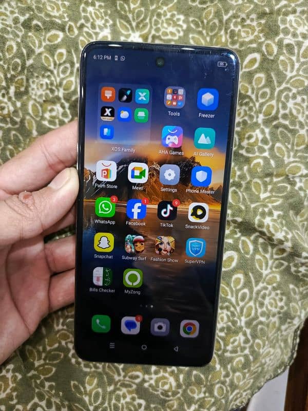 infinix hot40i 8+8/128 5