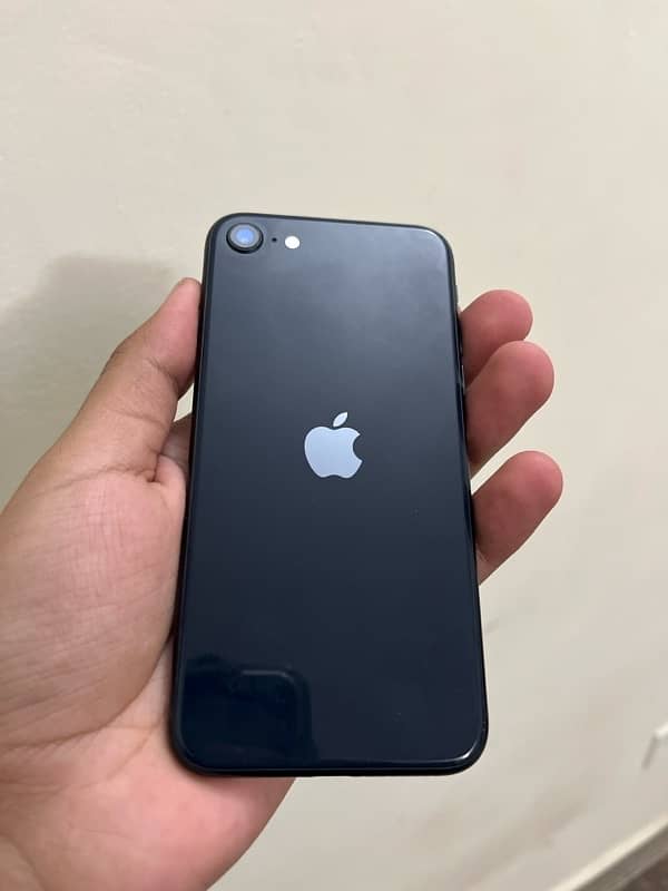 I phone SE (3rd generation) 0