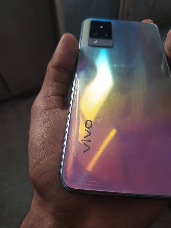 vivo v21 4