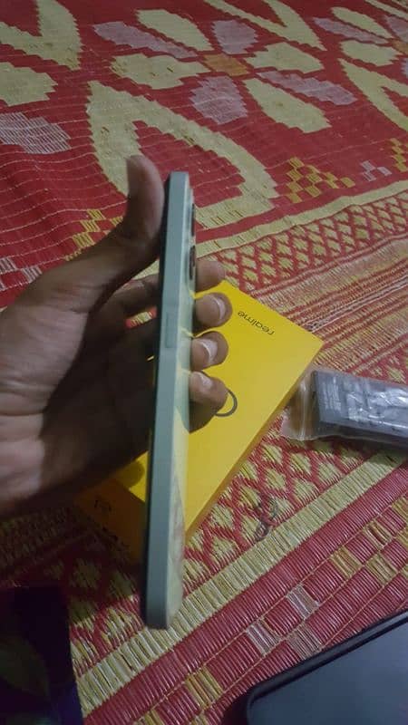 Realme C35 4+4 128 complete box urgent sale 2