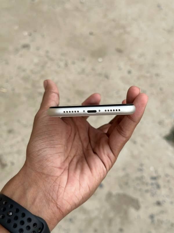 IPHONE 11 NON PTA 64GB FU 1