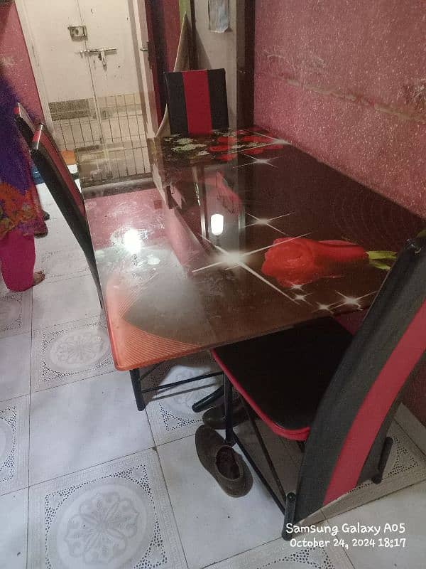 dining table for sell in good condition 1