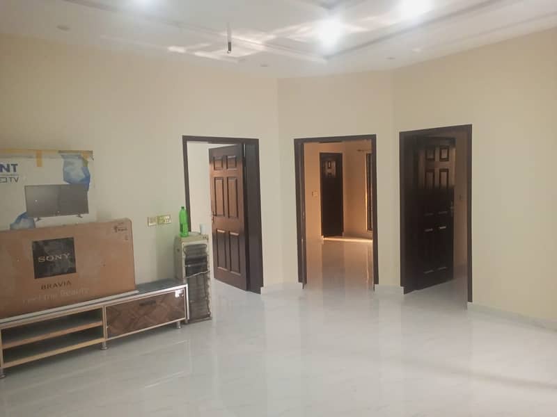 10 Marla Upper Portion For Rent In Jasmine Block Bahria Town Lahore 0