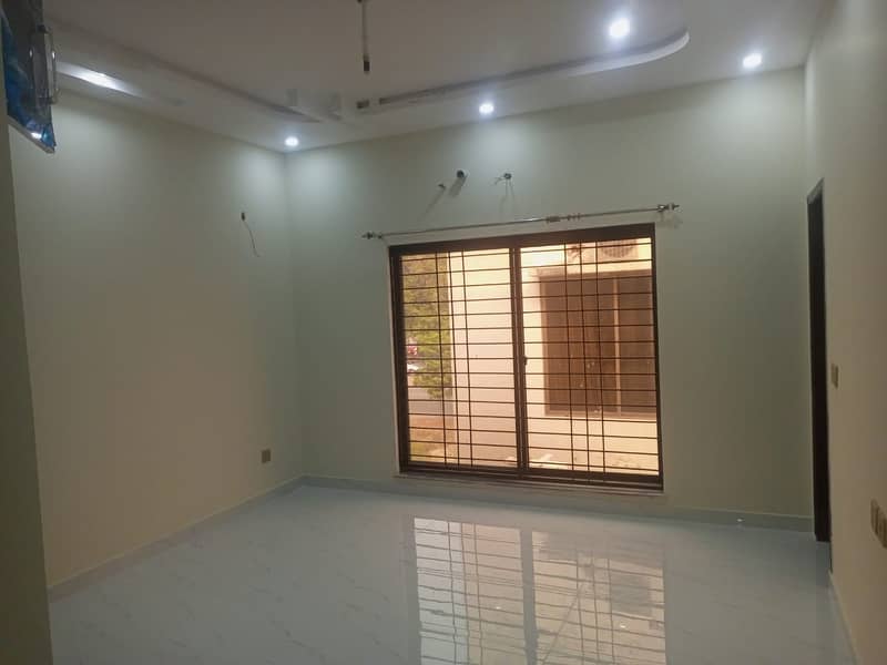 10 Marla Upper Portion For Rent In Jasmine Block Bahria Town Lahore 10