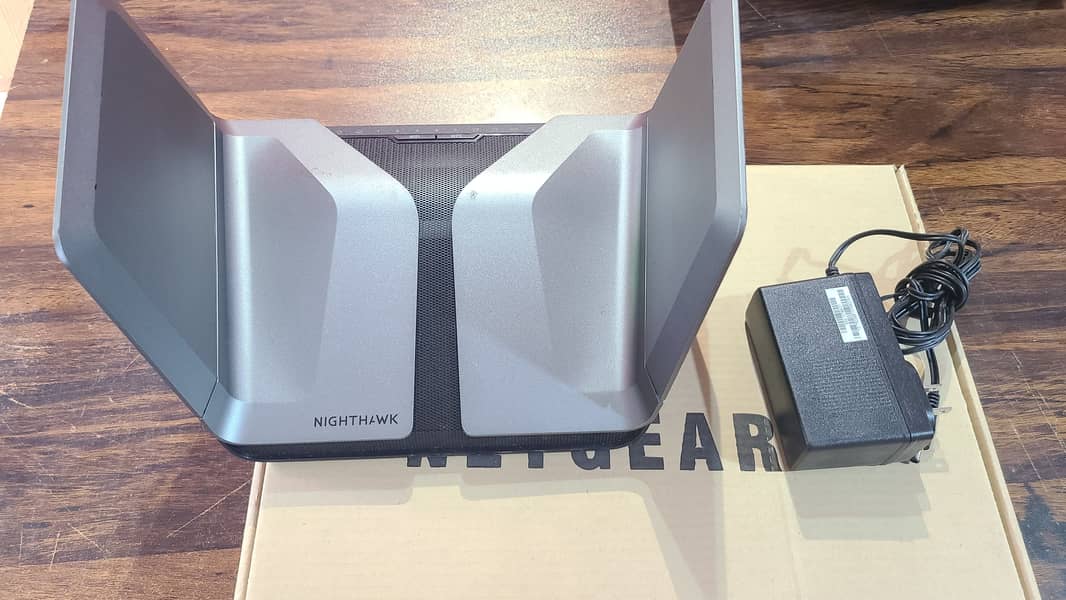 Netgear Nighthawk AX6000 WiFi 6 AX8 (RAX80) Branded Used (Box) 11