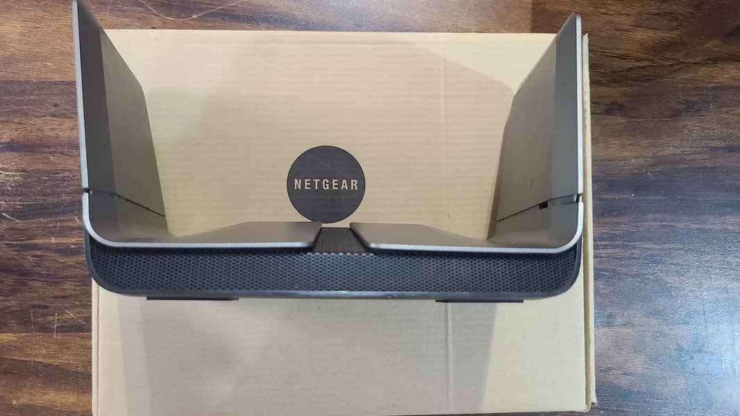 Netgear Nighthawk AX6000 WiFi 6 AX8 (RAX80) Branded Used (Box) 17