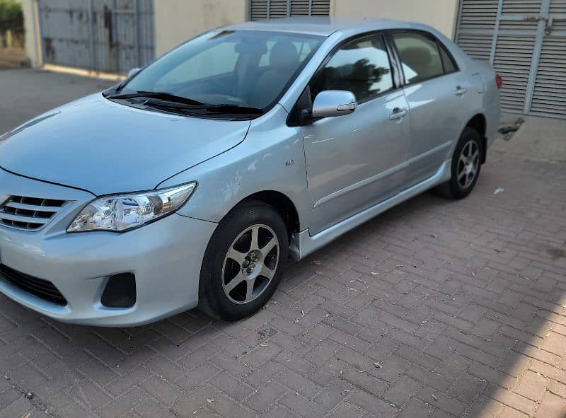 Toyota Corolla XLI 2014 LE 4