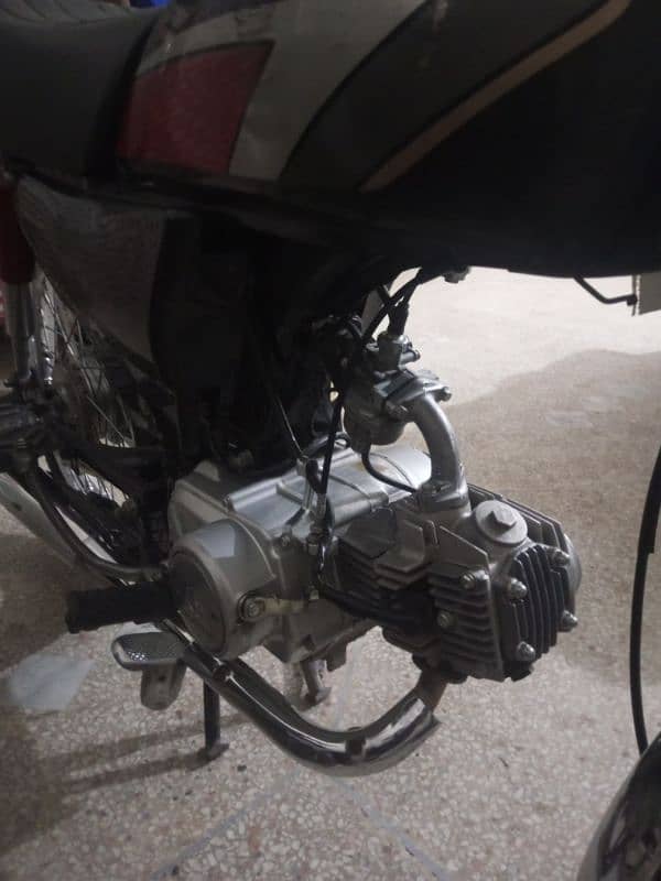 cd70 Honda first owner 10 by 10 condition 2