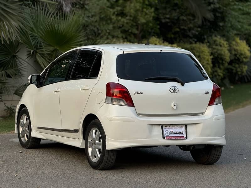 Toyota Vitz 2007 iLL Model 1300cc 5