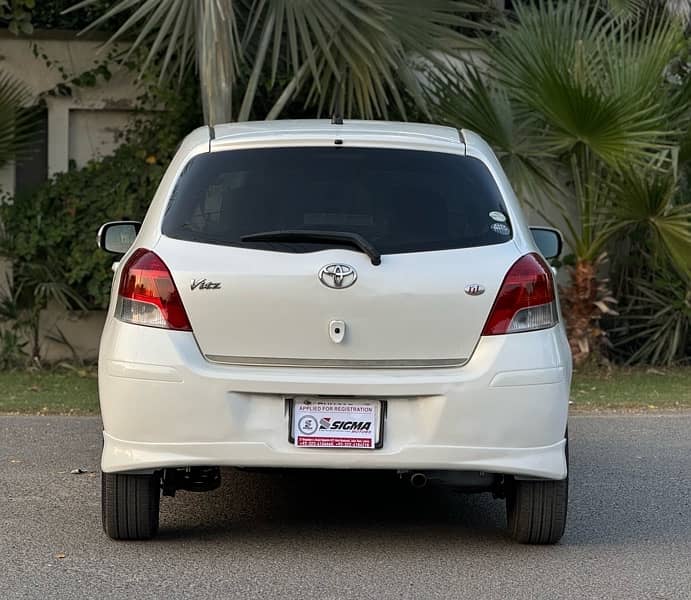 Toyota Vitz 2007 iLL Model 1300cc 7